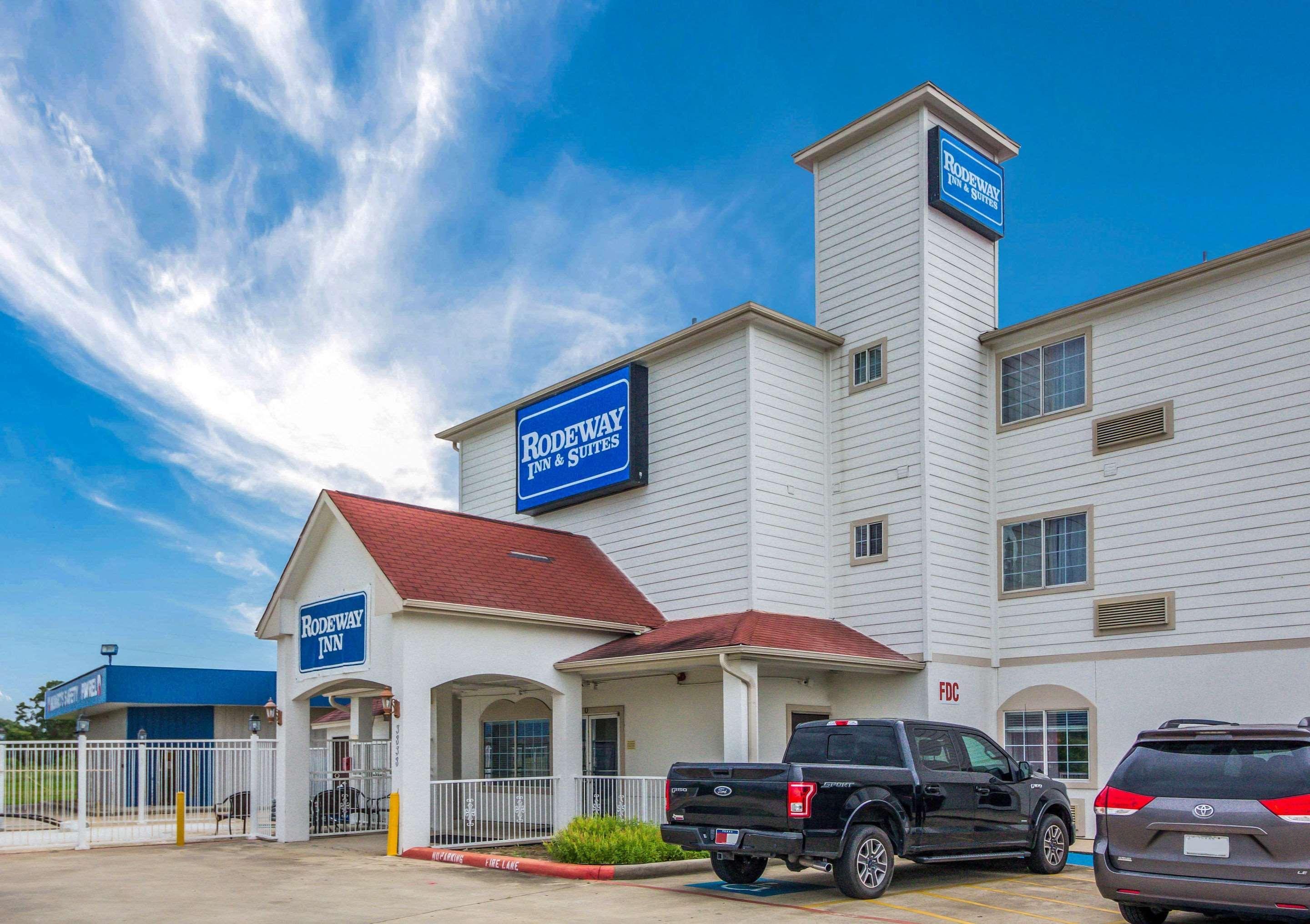 Rodeway Inn & Suites Port Arthur - Groves Exterior photo